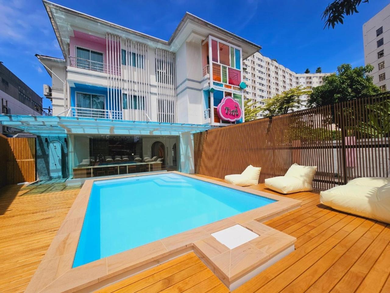 Hotel The Tint At Town - Sha Phuket